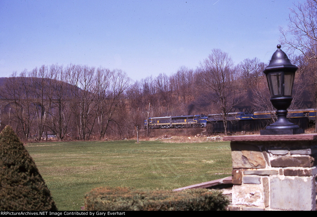 Trio of Delaware & Hudson PA1's