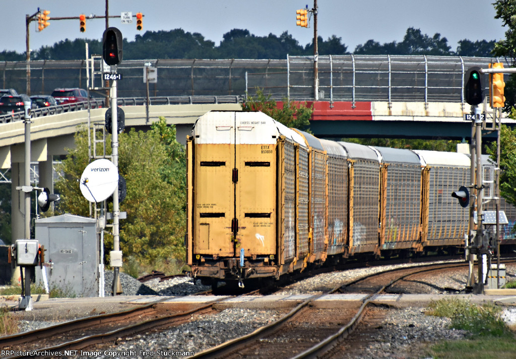 ETTX 853059 is new to rrpa and clears Broad Blvd.