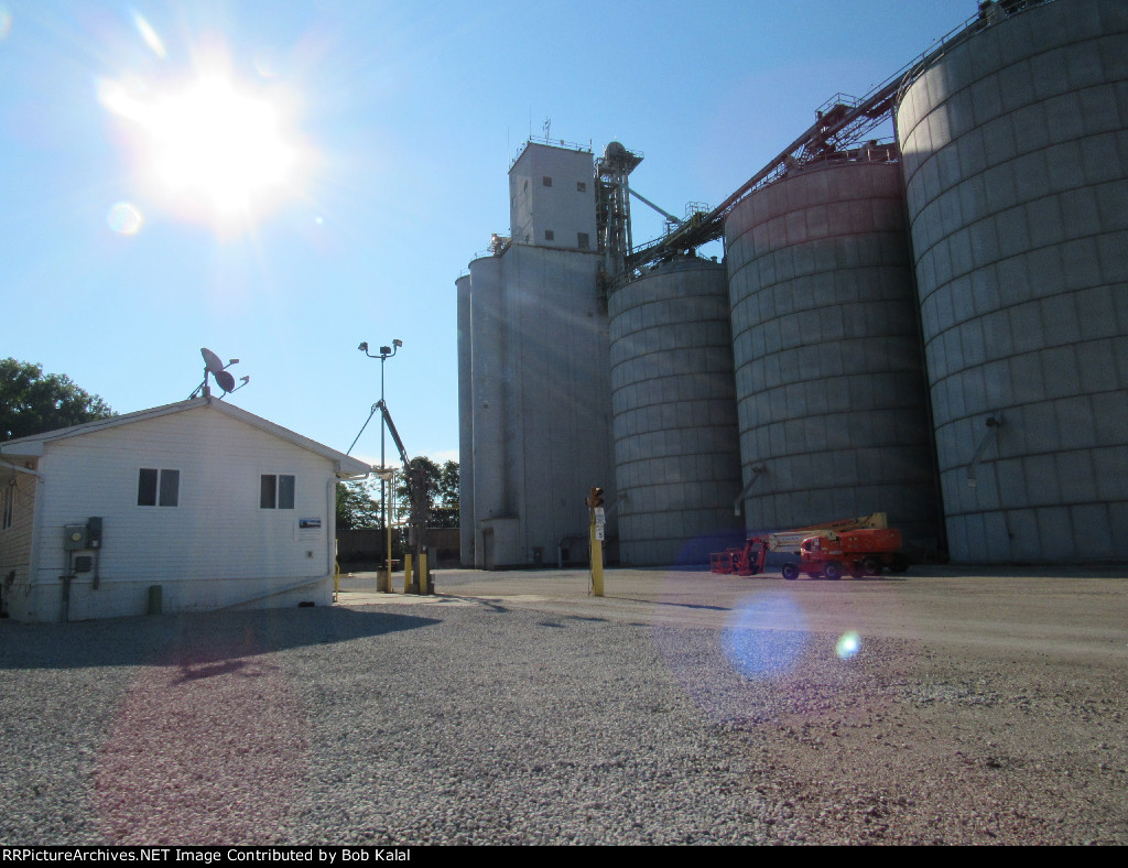 Heyworth Il. Grain Elevator
