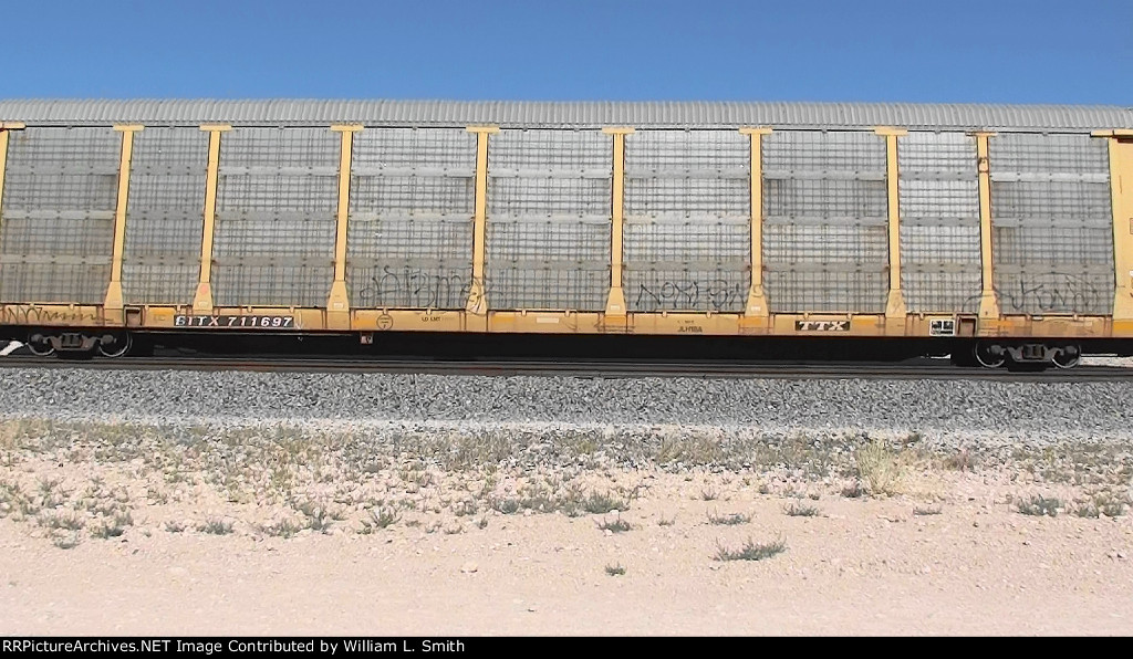 WB Loaded Unit Vehicular Frt at Erie NV -52