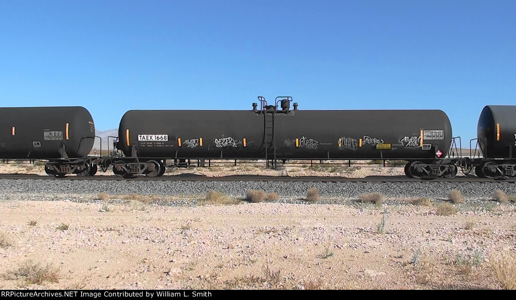 EB Manifest Frt at Erie NV -68