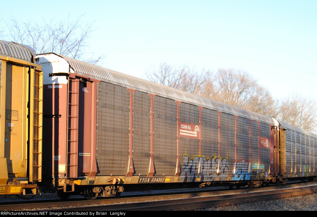 604362