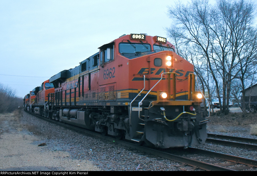 BNSF 6962