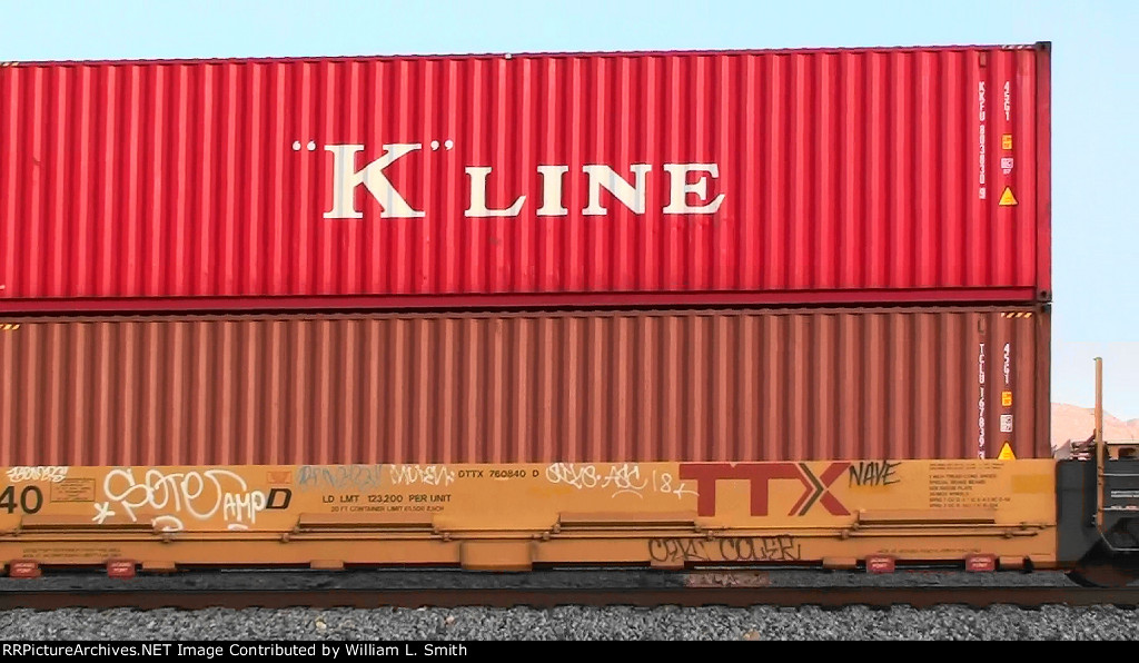 WB Stack Frt at Erie NV W MTSs -90