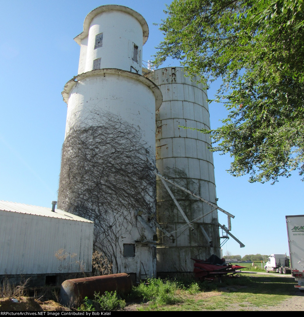 Cuba Il. Grain Elevator