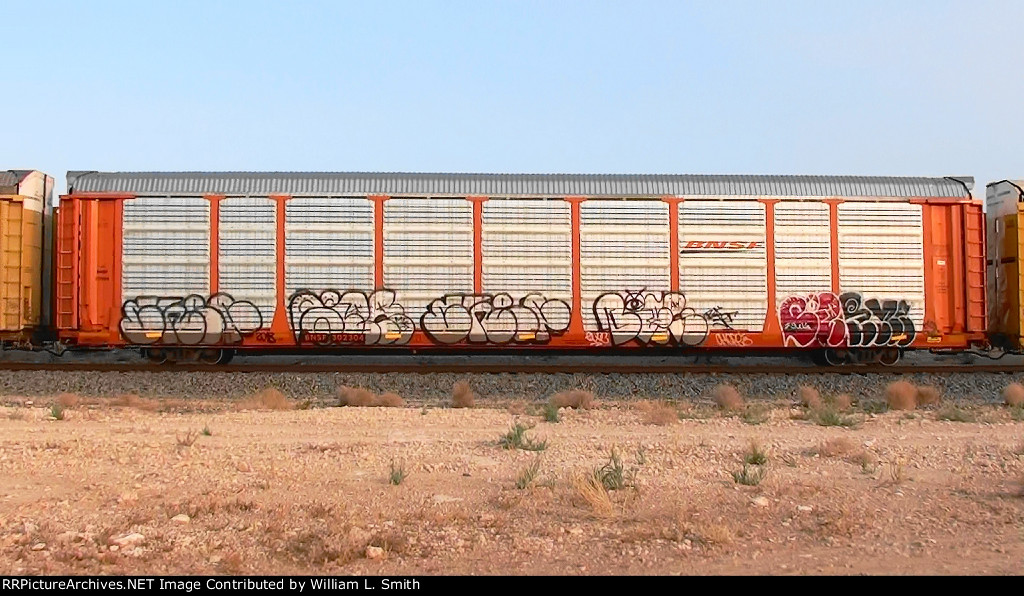 EB Manifest Frt at Erie NV W-Pusher -69