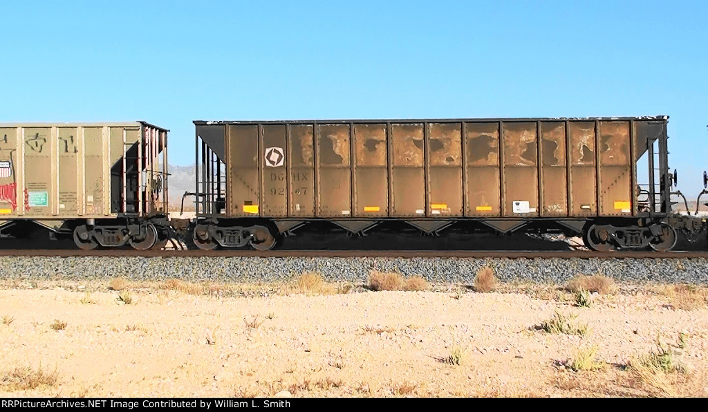 EB Unit Open Hopper Frt at Erie NV -75