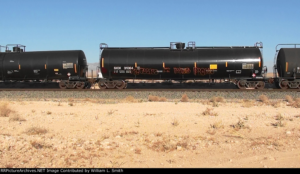 EB Manifest Frt at Erie NV  W-Pusher -40