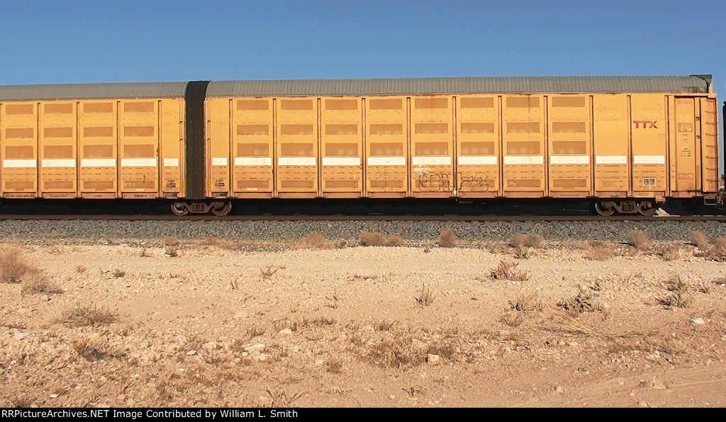 EB Manifest Frt at Erie NV  W-Pusher -67