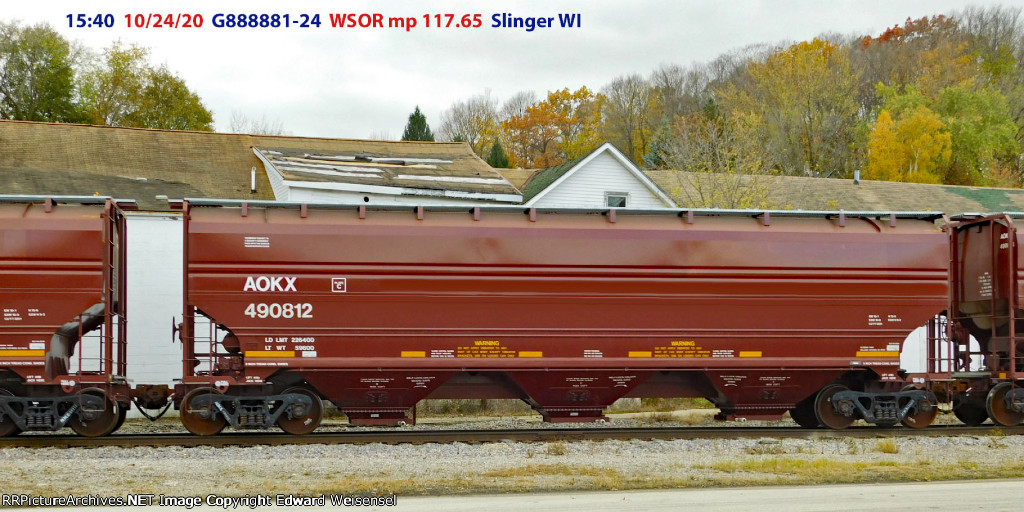 G888-81-24 grain loaded on the WSOR heads thru the Slinger interlocking to the CN mainline
