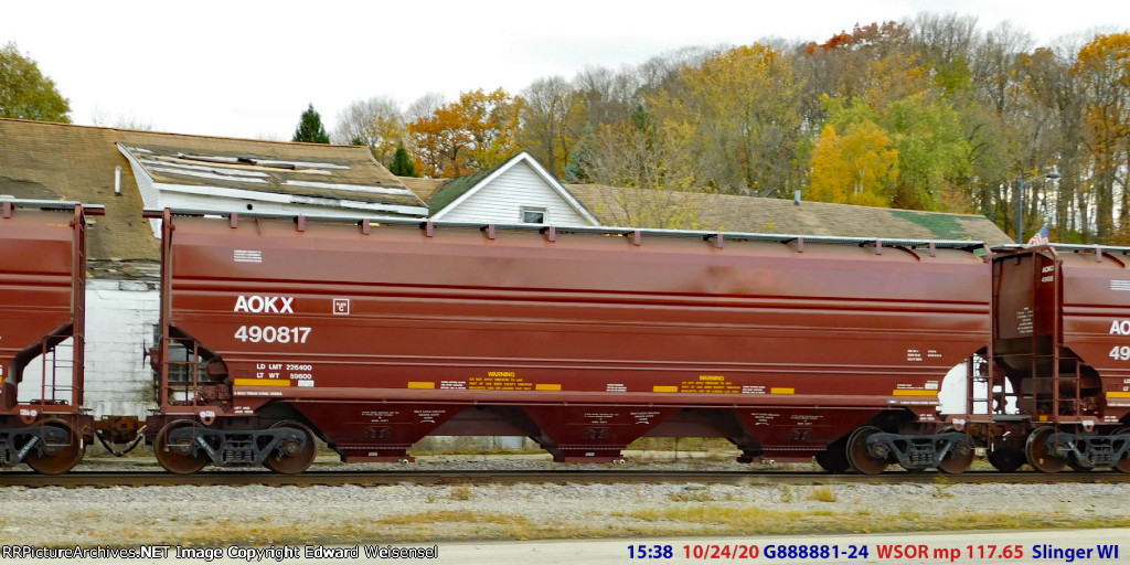 G888-81-24 grain loaded on the WSOR heads thru the Slinger interlocking to the CN mainline