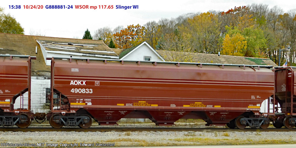 G888-81-24 grain loaded on the WSOR heads thru the Slinger interlocking to the CN mainline