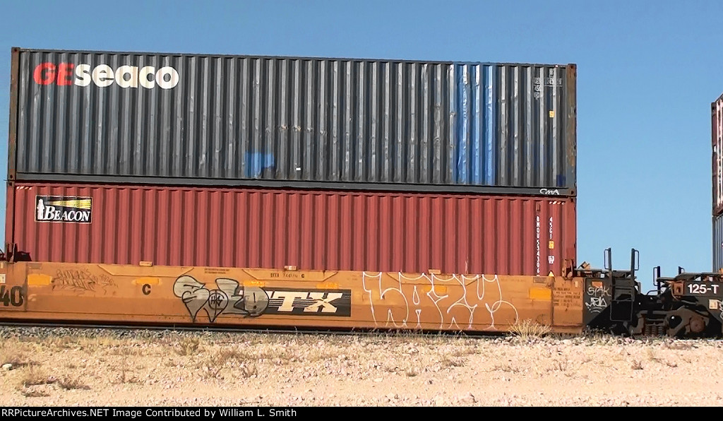 EB Intermodal Frt at Erie NV W-Pusher -60