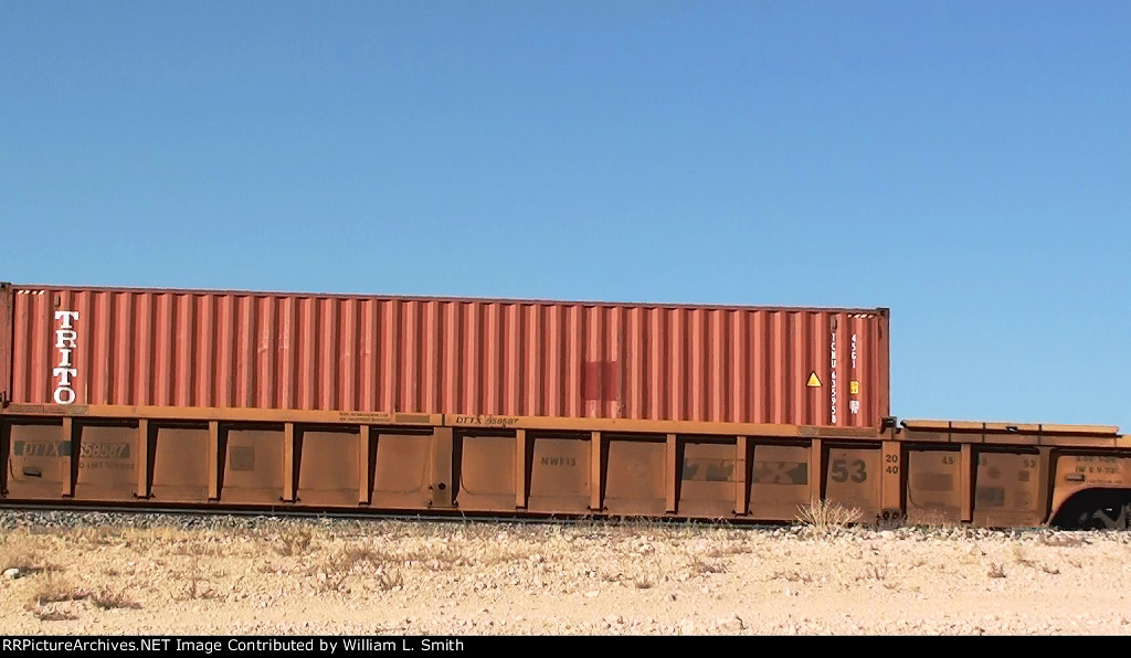 EB Intermodal Frt at Erie NV W-Pusher -97