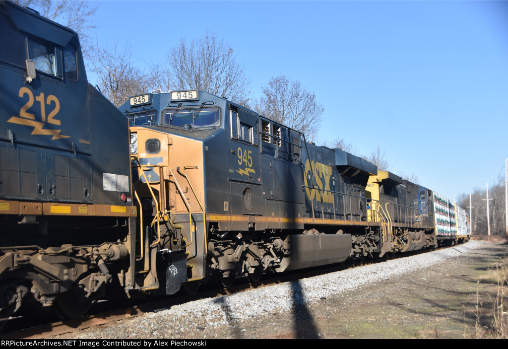 CSX 945