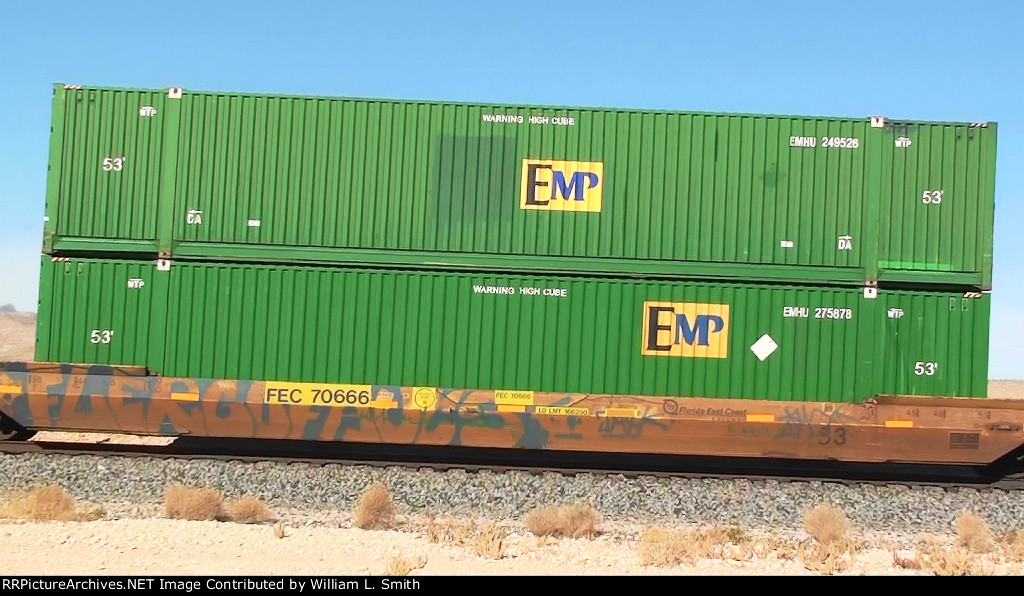 WB Intermodal Frt at Erie NV -W Mid Rrn Slv -30