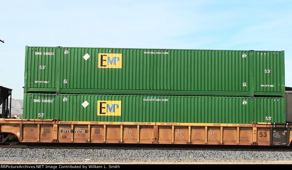 EB Intermodal Frt at Jean NV Grade Crossing -20