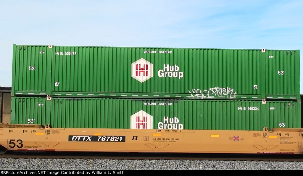 EB Intermodal Frt at Jean NV Grade Crossing -44