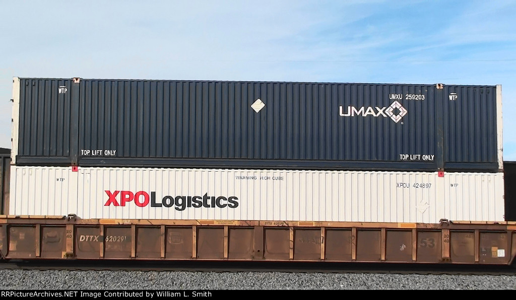 EB Intermodal Frt at Jean NV Grade Crossing -53