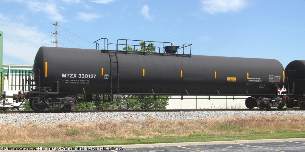 MTZX 330127 - Mitsui Rail Services