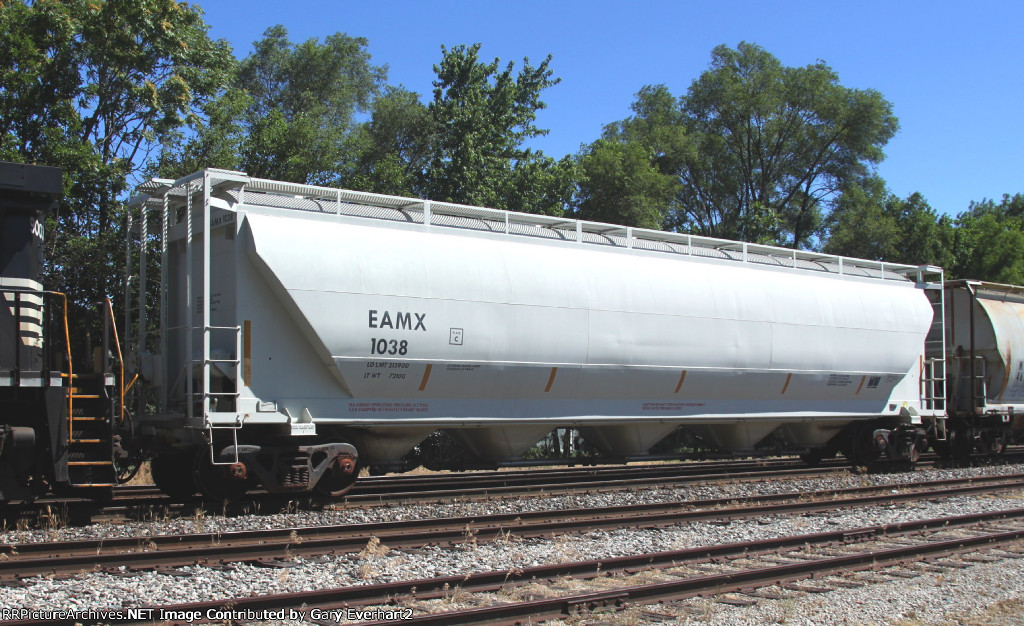 EAMX 1038 - Everest Railcar Services