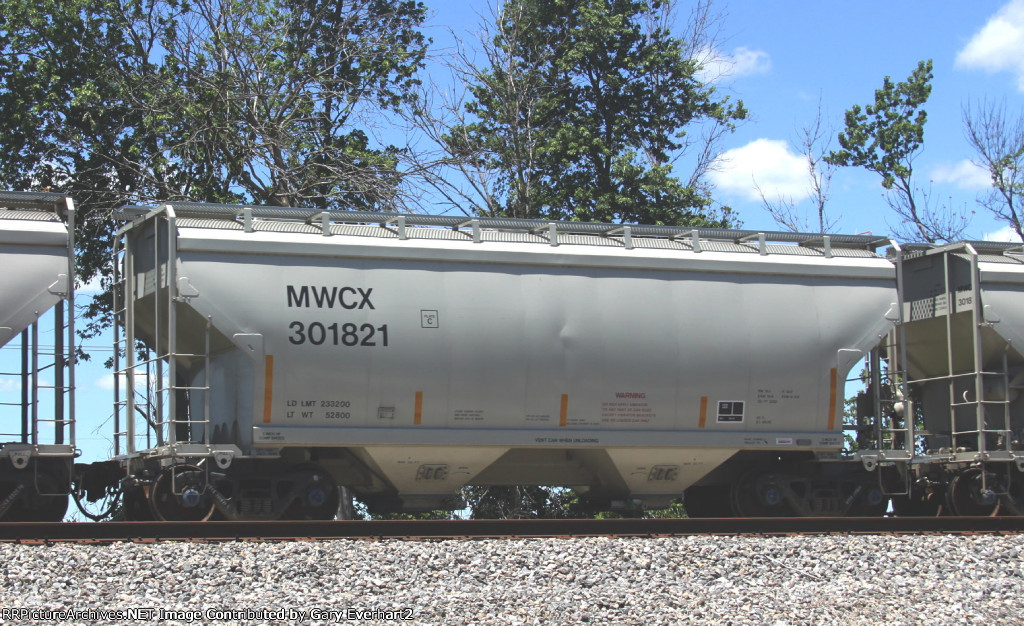 MWCX 301821 - Midwest Railcar Corp