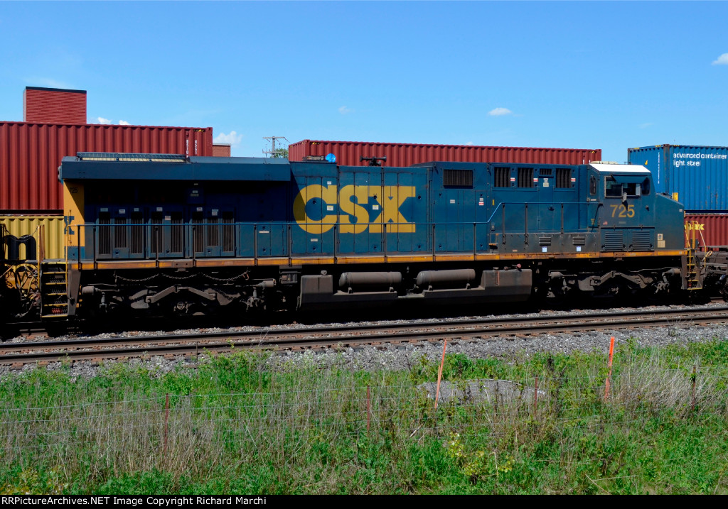 CSX 725