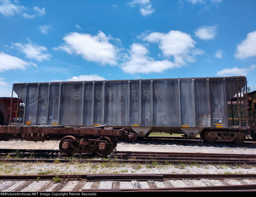Southern big john covered hopper