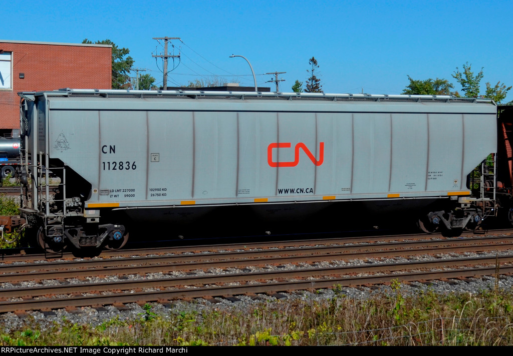 CN 112836