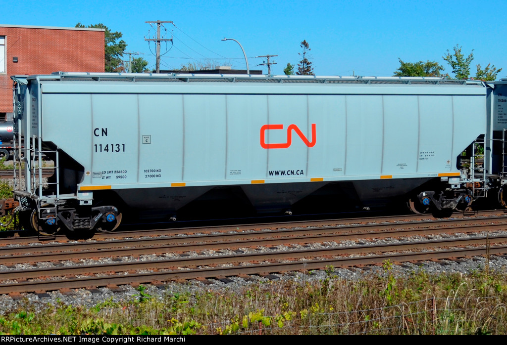CN 114131