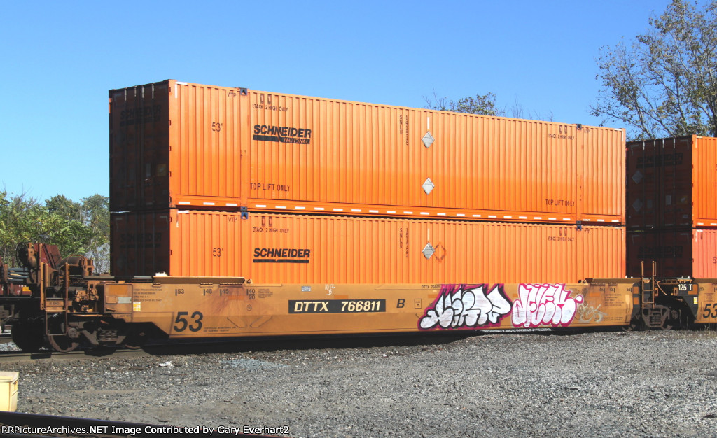 DTTX 766811, car B - TTX Co