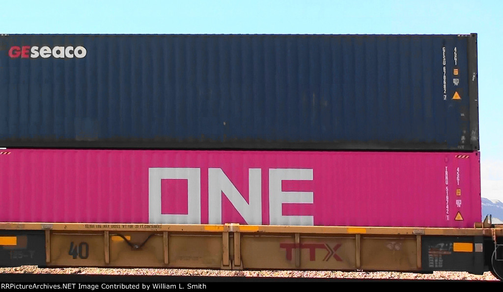 EB Manifest Frt at Erie NV -47