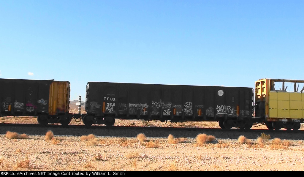 WB Manifest Frt at Erie NV -42