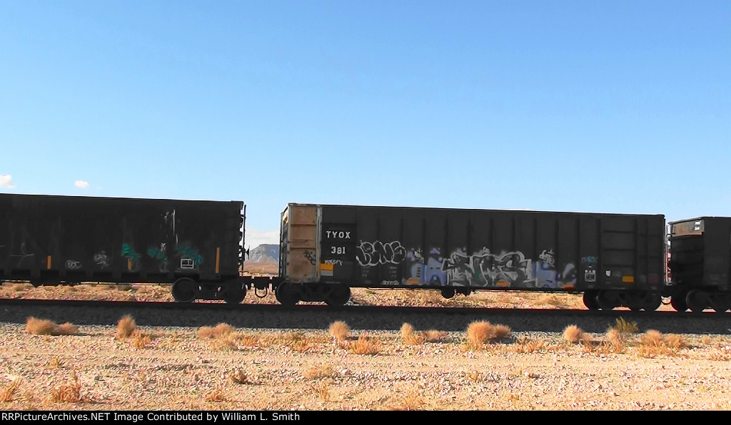 WB Manifest Frt at Erie NV -45