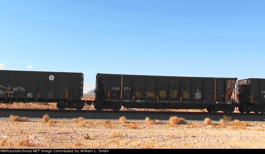 WB Manifest Frt at Erie NV -47