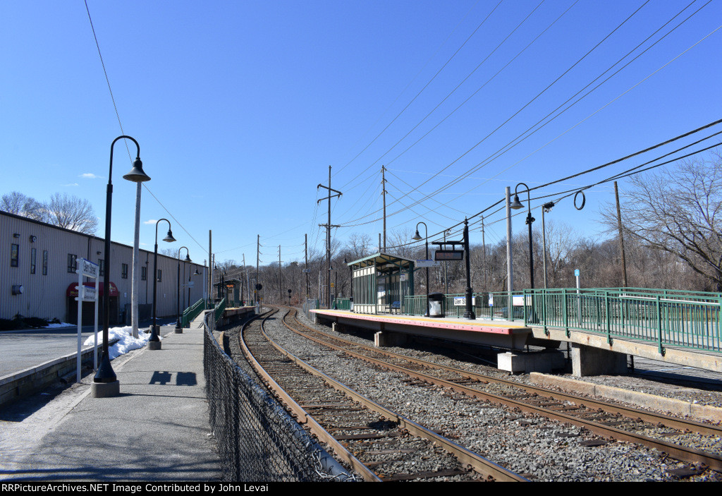  View of Glen Street Station in Glen Cove-looking west