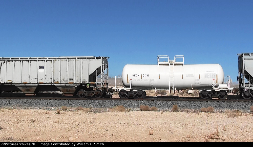 EB Manifest Frt at Erie NV -46