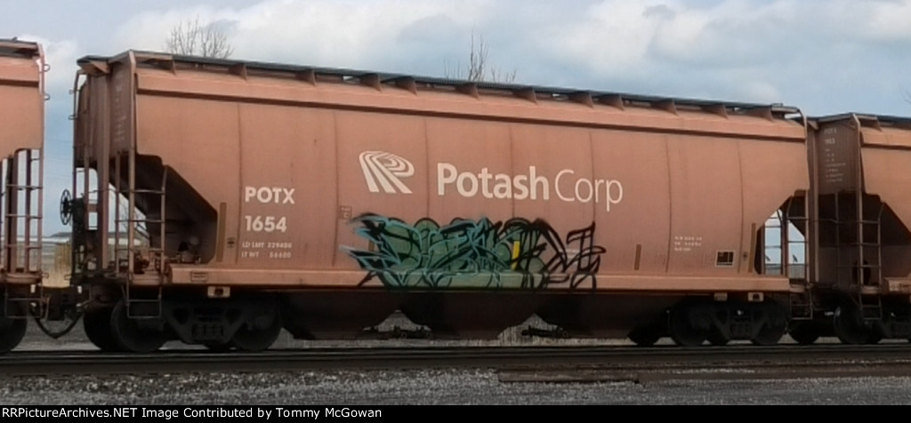 POTX 1654