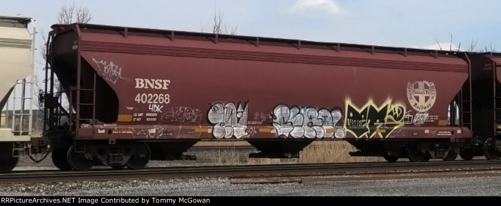 BNSF 402268