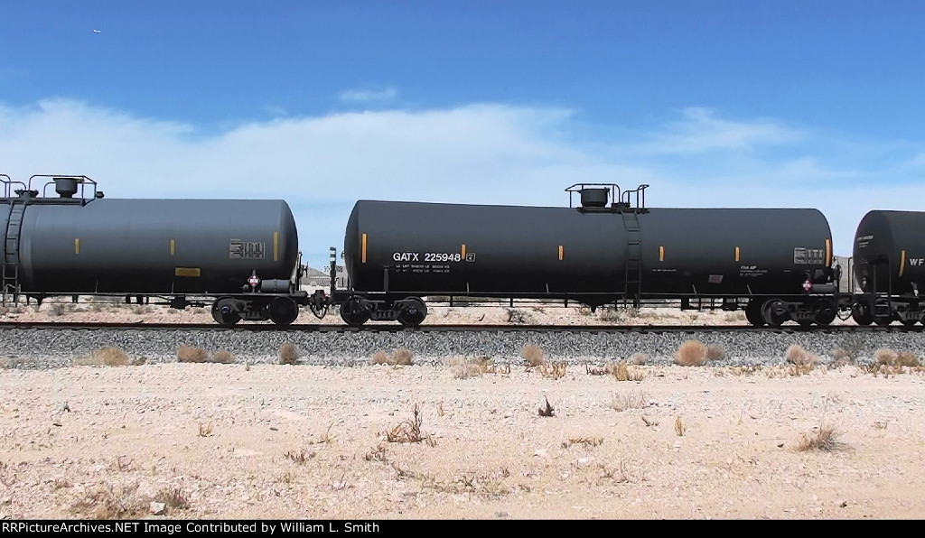 WB Manifest Frt at Erie NV W Mid Trn Slv -34