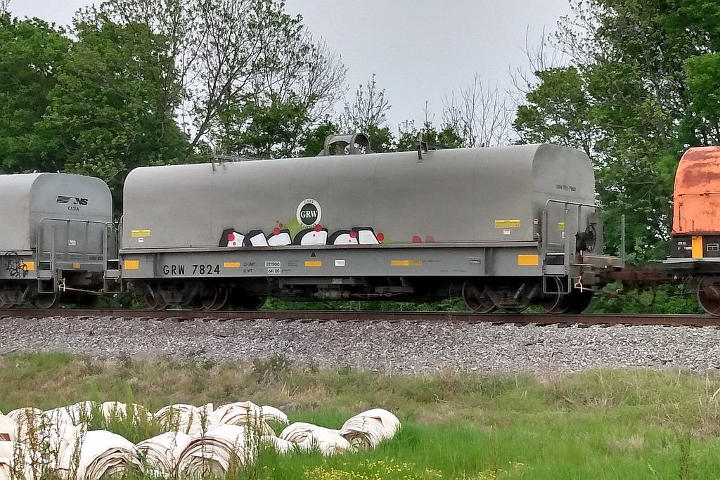 GRW 7824
