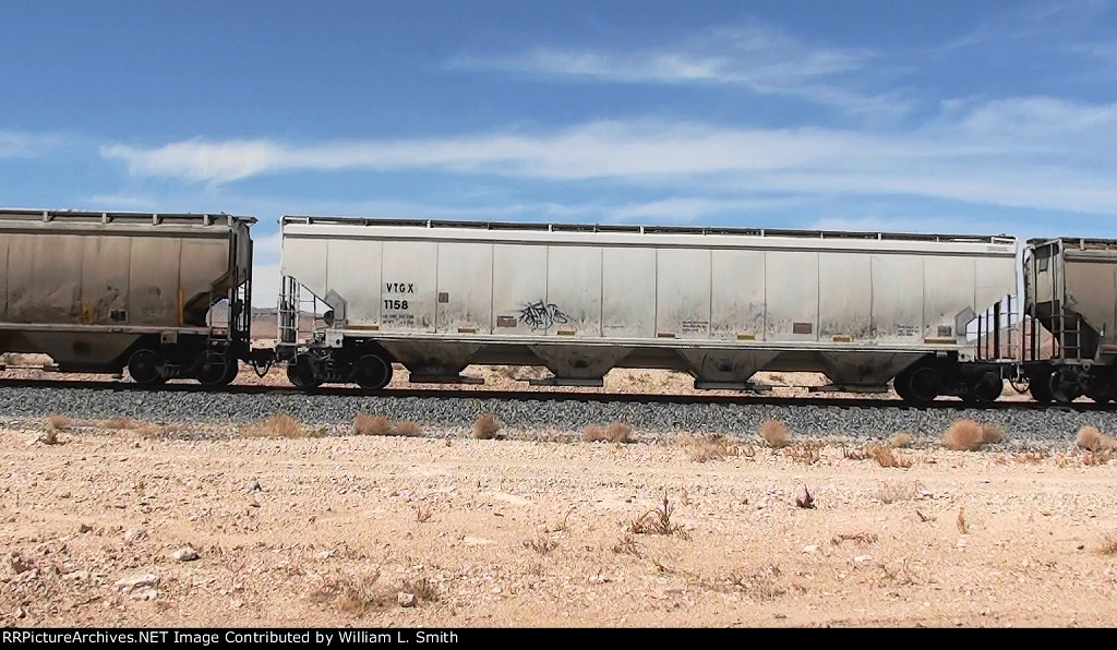 EB Manifest Frt at Erie NV W Mid Trn Slv -60