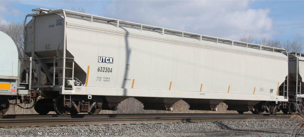 UTCX 632304 - Union Tank Car