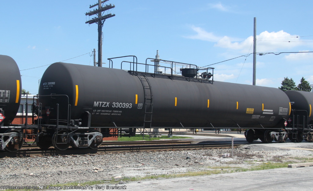 MTZX 330393 - Mitsui Rail Services