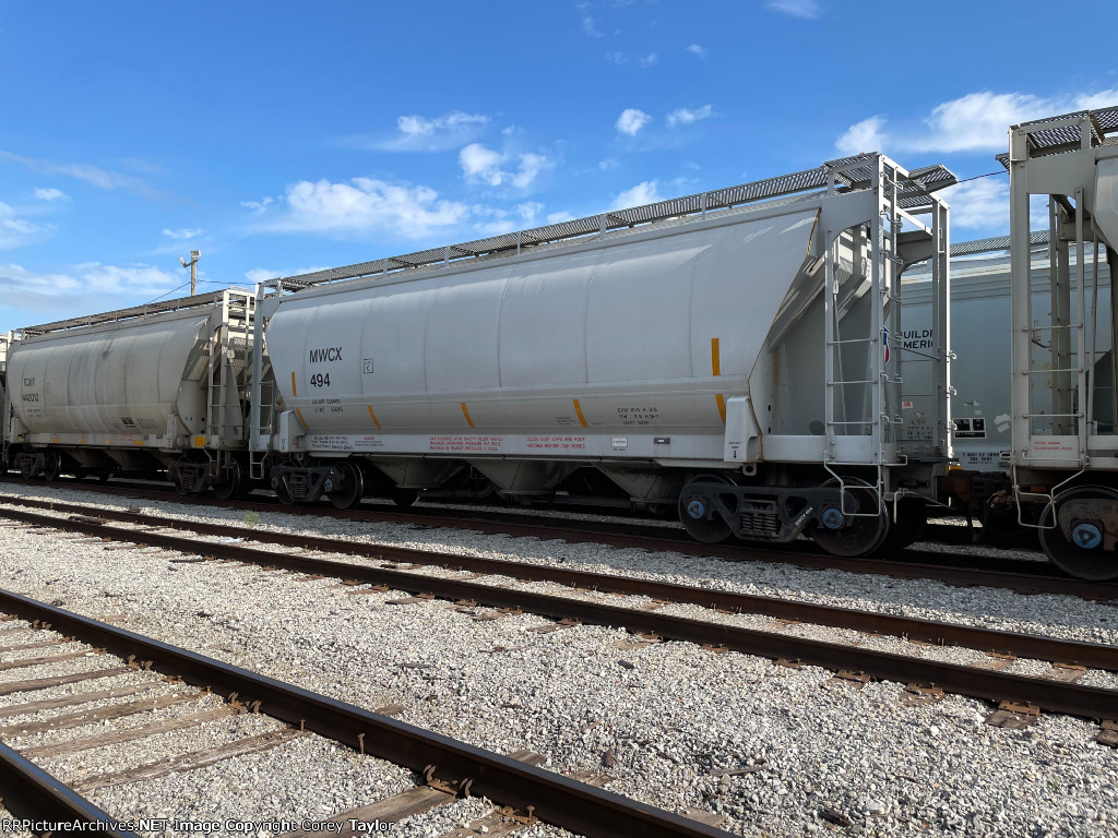 MWCX 494