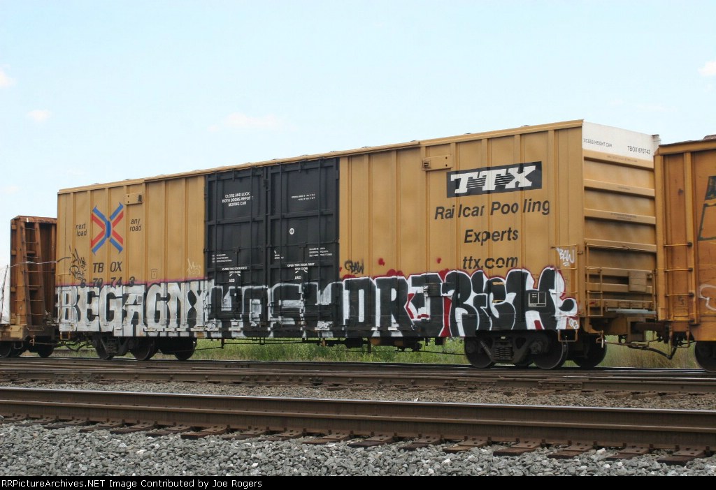 TBOX 670743