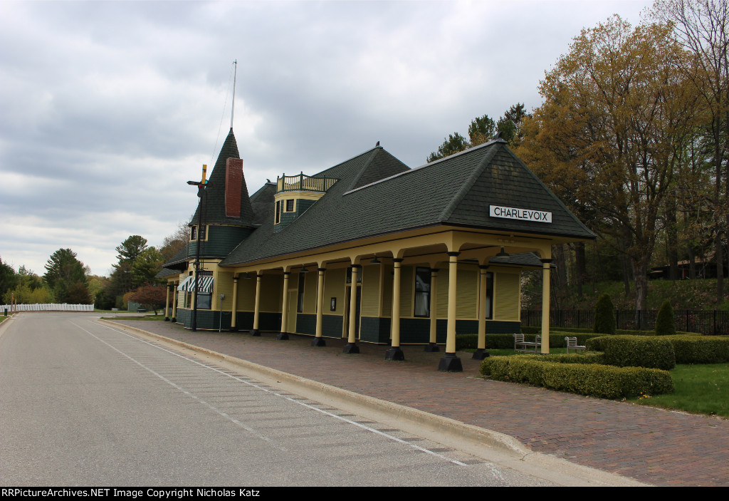 Charlevoix PM Depot