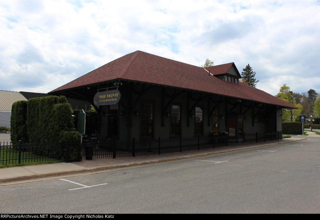 Harbor Springs GR&I Depot