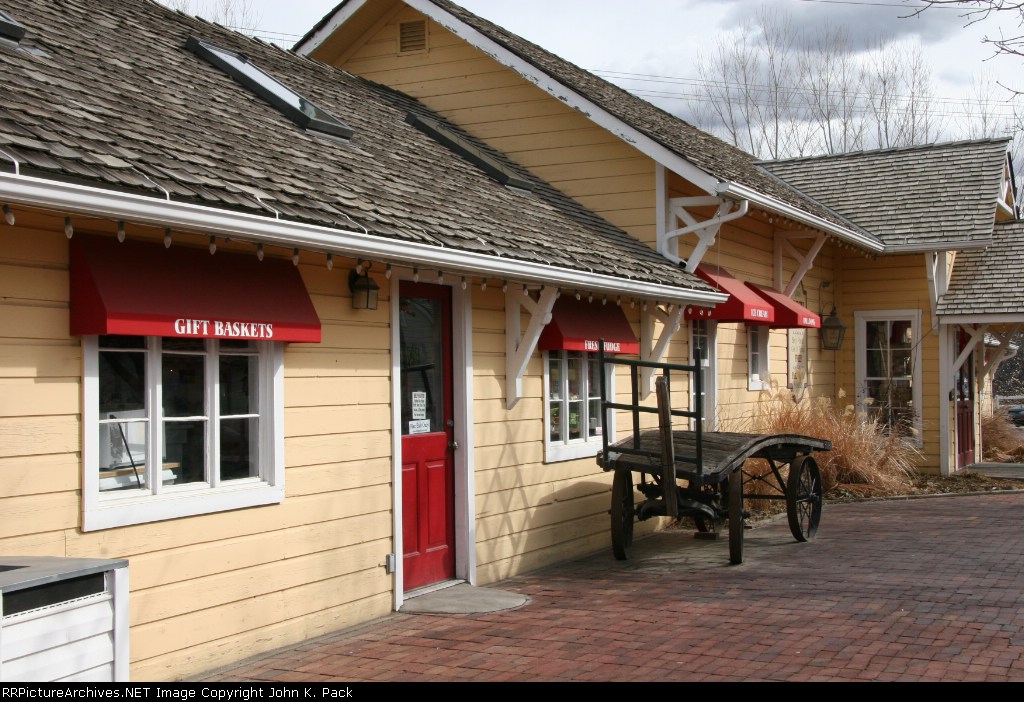 S.L.& UTAH ELECTRIC RAILROAD STATION