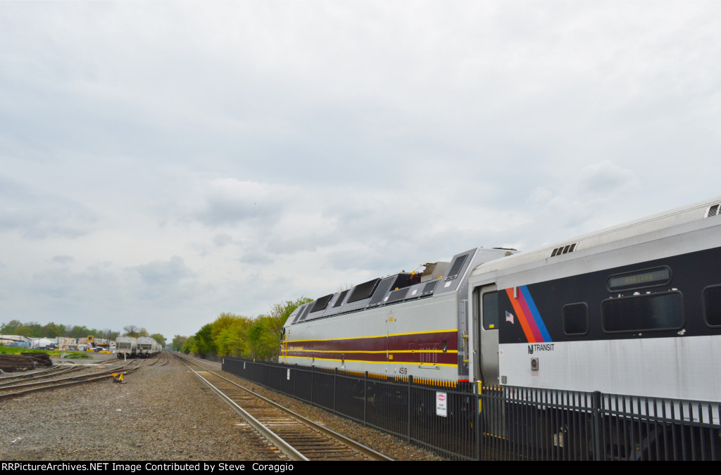NJT 4519 Long Hood to Cab View